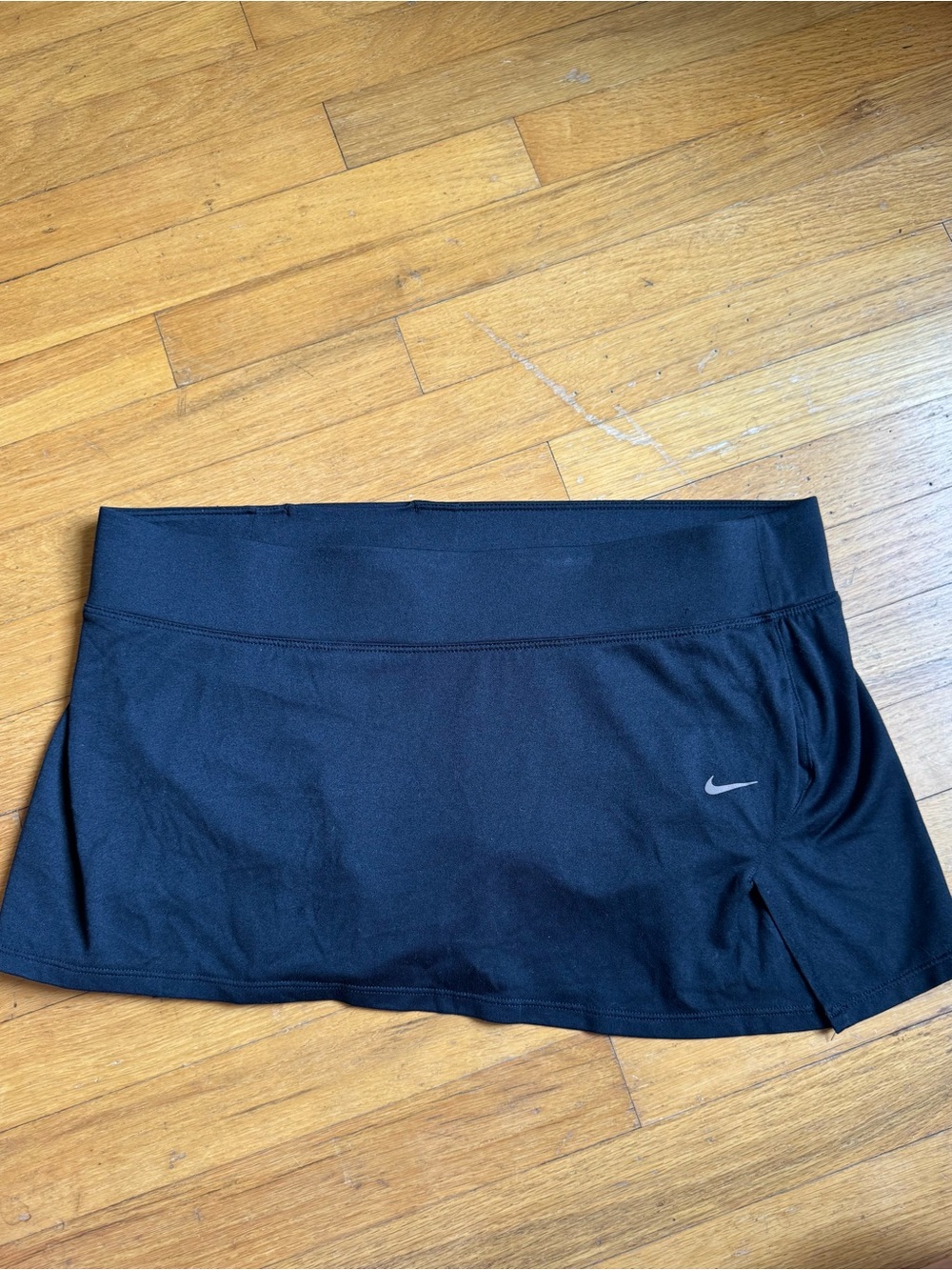 Nike Women’s Low Rise Black Dri-FIT Performance Mini Skort